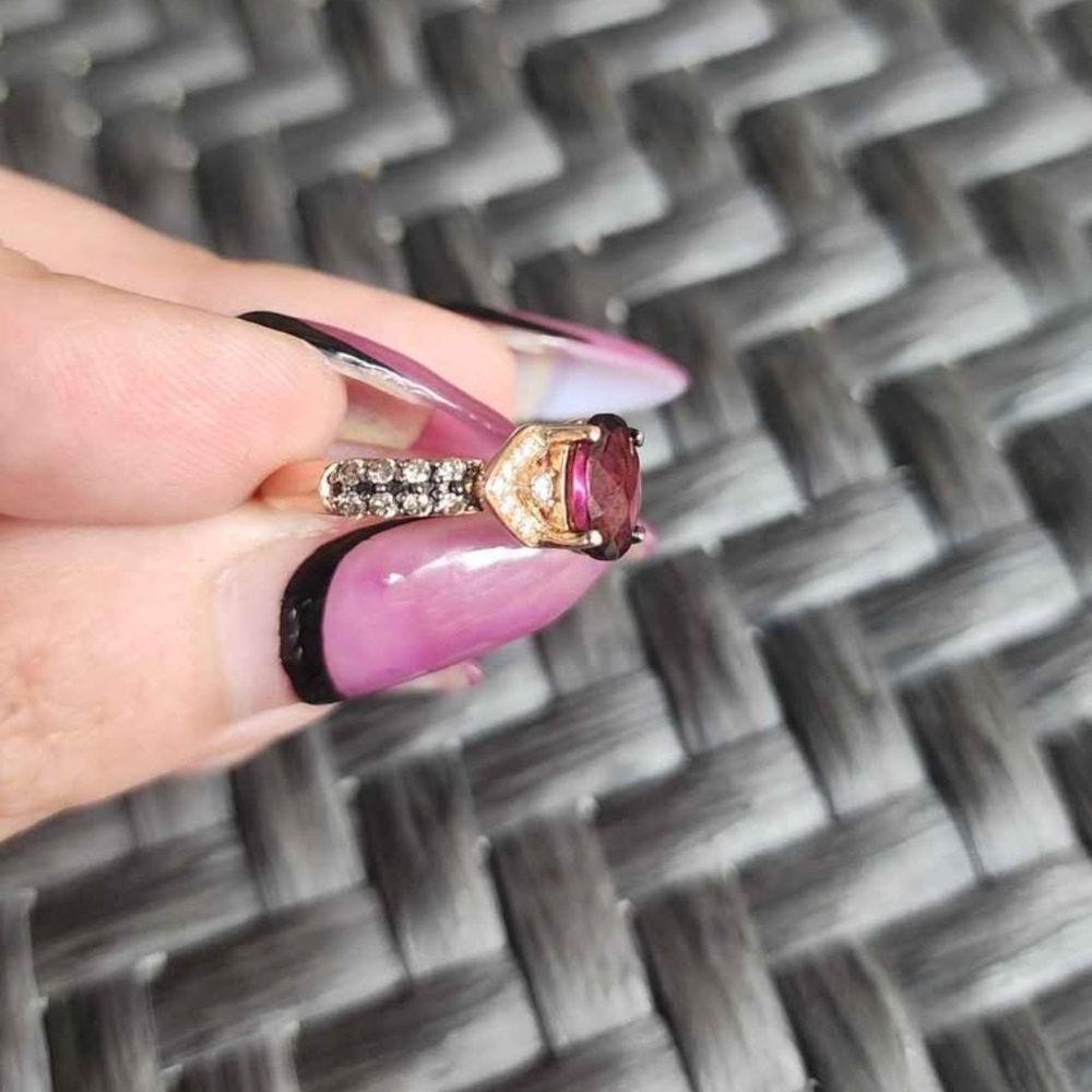 Levian raspberry Rhodalite and diamond ring - Picture 3 of 4